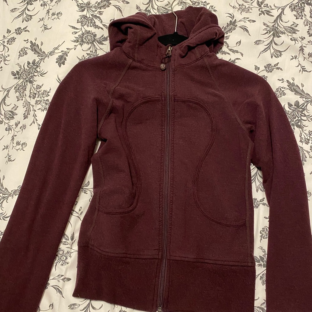 Lululemon sweater